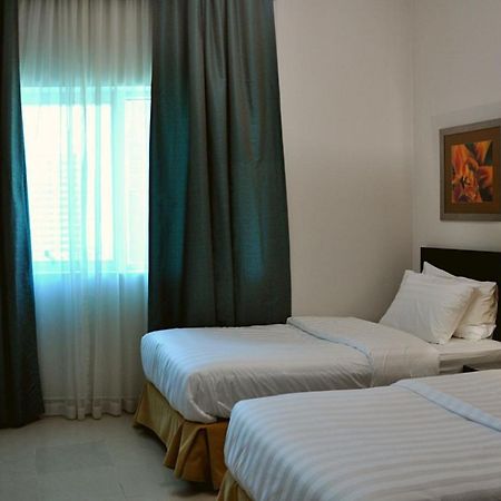 Care Holiday Homes Apartments Barsha Heights 두바이 외부 사진