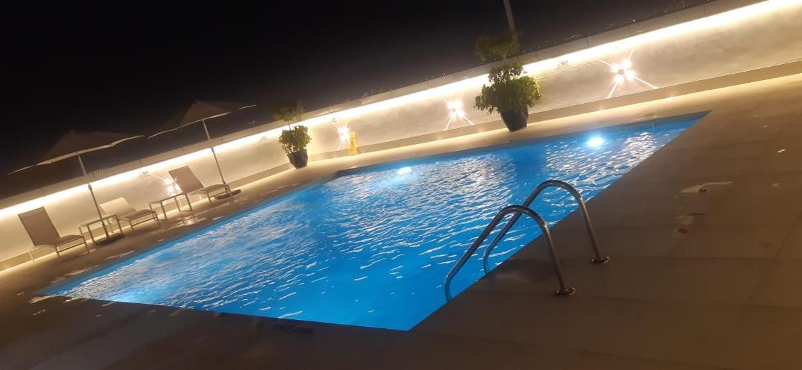 Care Holiday Homes Apartments Barsha Heights 두바이 외부 사진